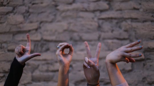 Le langage des signes pour bébé