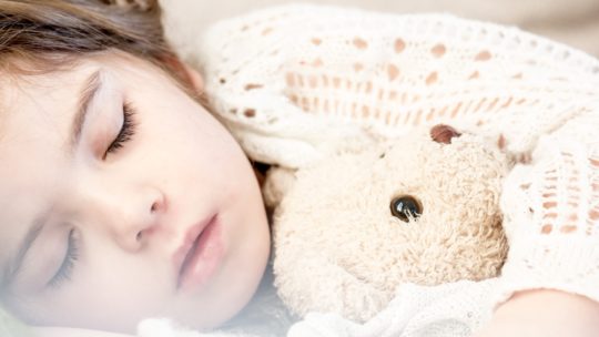 Et si on s’adaptait au sommeil des enfants ?