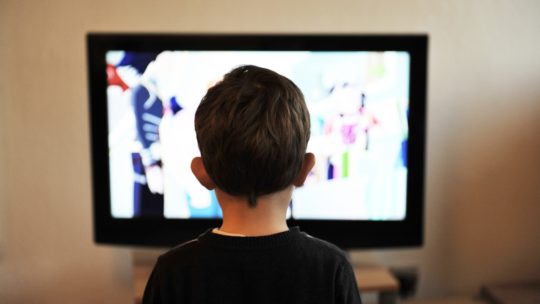 Les enfants d’aujourd’hui face aux écrans (pourquoi, comment, à quel âge,…?)